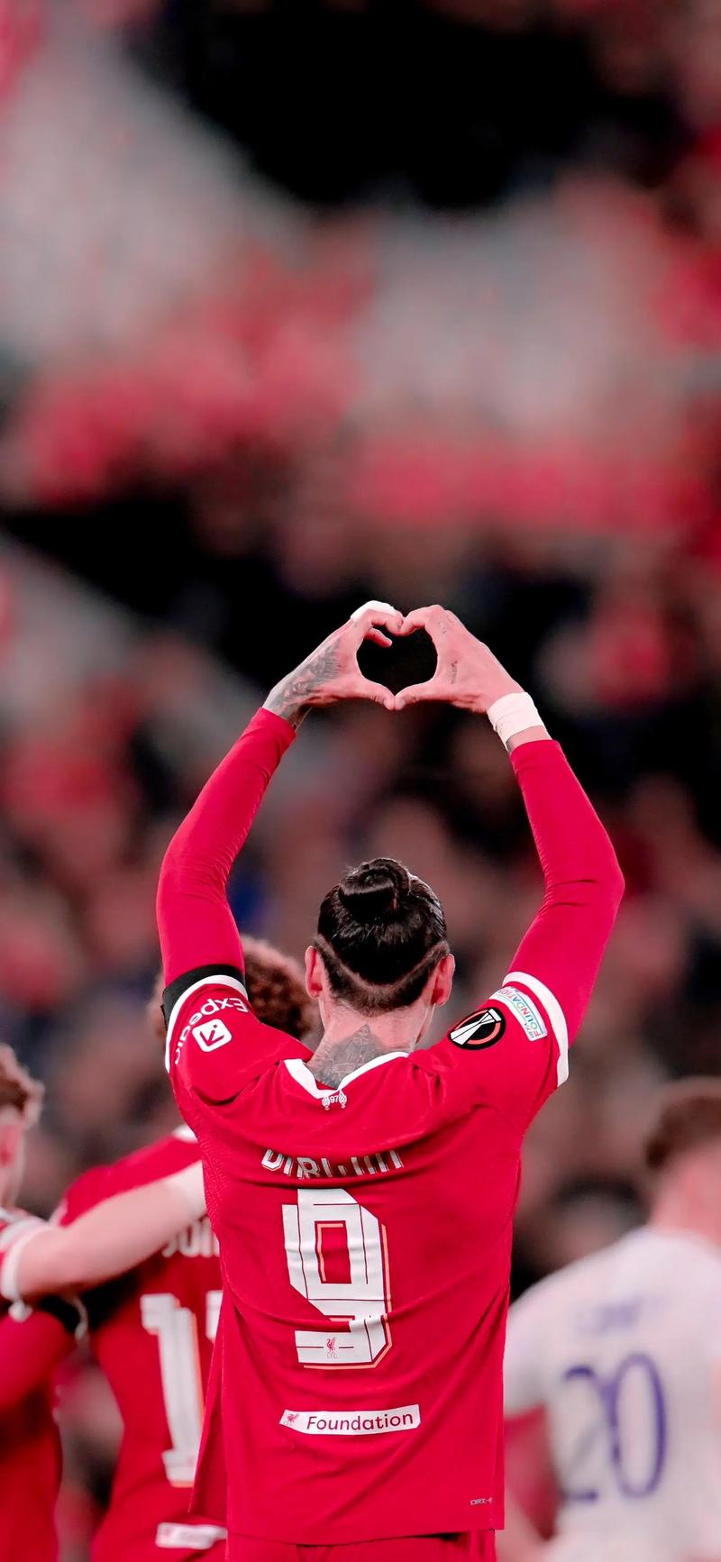 罗马诺：伊尔迪兹和尤文续约存在经济分歧，英超俱乐部在关注（罗马诺：尤文与伊尔迪兹续约陷入薪资分歧，英超球队紧盯动向）