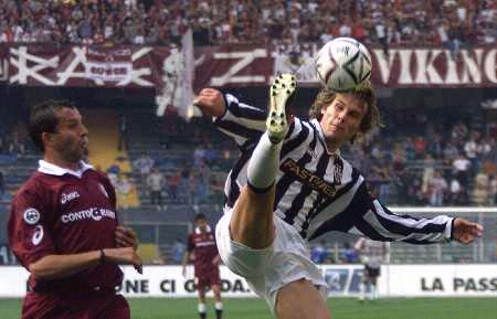 恐怖效率，哈兰德本赛季俱乐部+国家队19场已打入30球