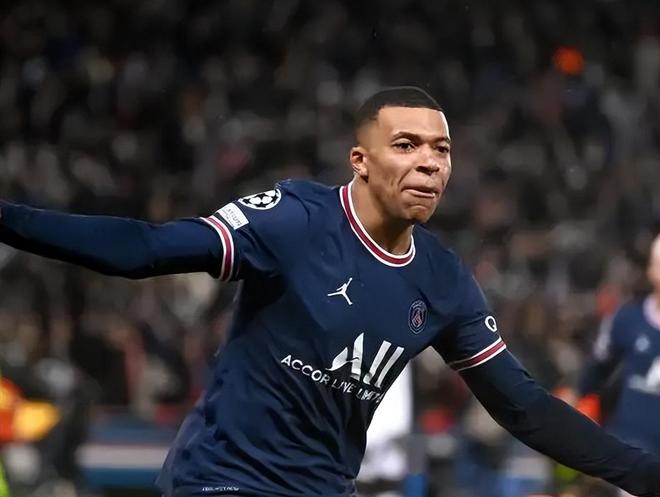 篮球火箭队内训练强度提升，新战术曝光