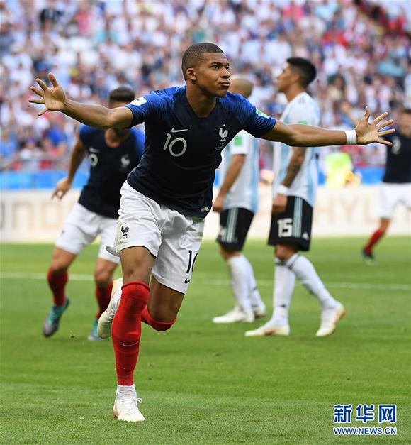 阿斯：阿诺德是左大腿肌肉受伤，与最近一次的伤处不同（阿斯报：阿诺德左大腿肌肉受伤，伤处与最近一次不同）