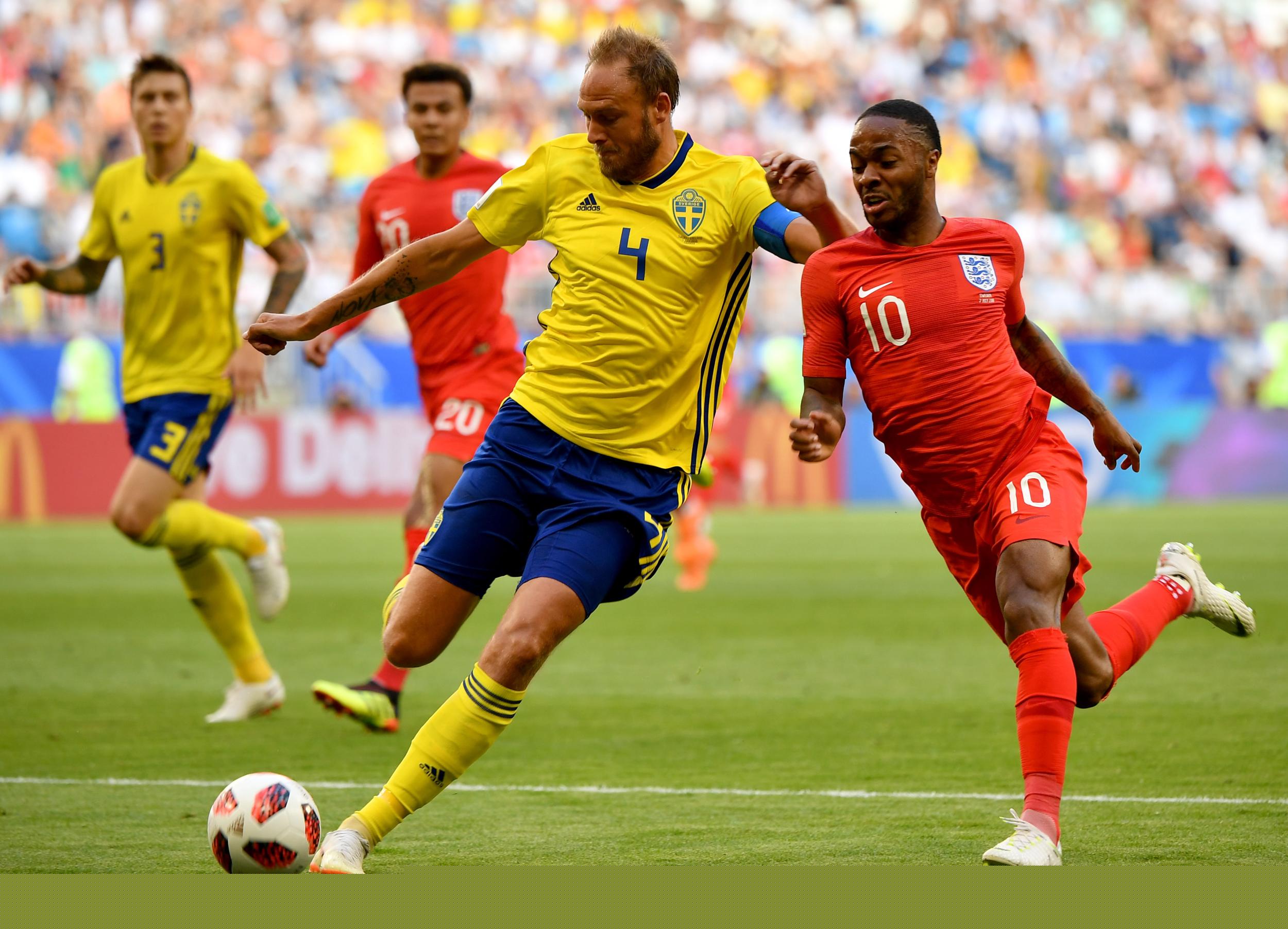 泰国武里南联队外援成本低，中超球队需节流实现收支平衡。（武里南联外援投入低，中超俱乐部需控费实现收支平衡）