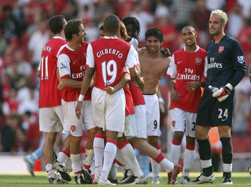 官方：川崎前锋33岁后卫车屋绅太郎赛季结束后正式退役（官宣：川崎前锋33岁后卫车屋绅太郎将于赛季末挂靴退役）