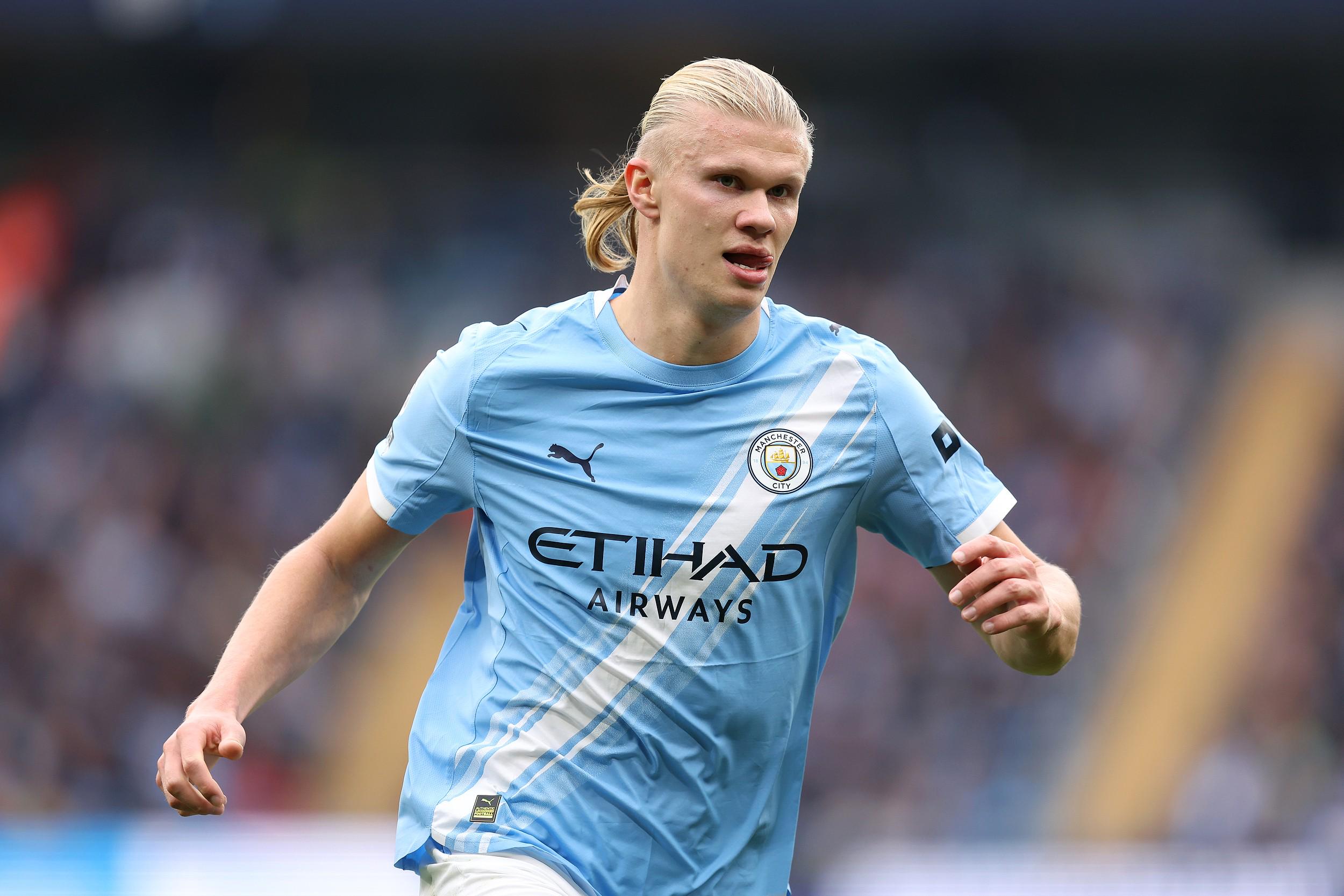 篮球篮网全队配合默契提升