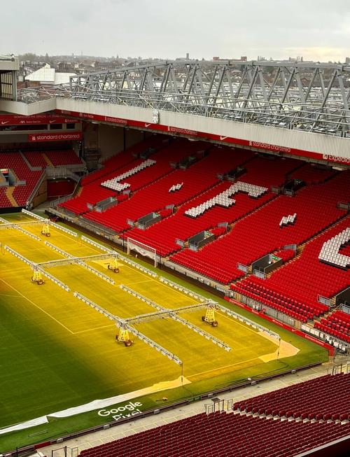 TA：巴萨防守存在问题，但弗里克无意放弃高位防线的战术