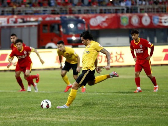 奥斯梅恩：非洲杯是我们证明自己的机会，我相信我们能夺冠（奥斯梅恩：非洲杯是我们展现实力的舞台，我坚信球队能捧杯）