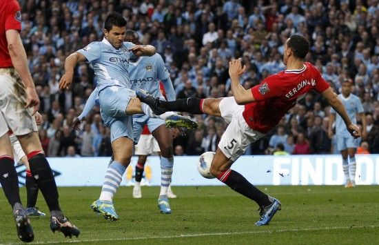 阿森纳第五次成为英超圣诞冠军 此前四次最终全丢冠（阿森纳第5次圣诞领跑英超，此前四次均未能夺冠）